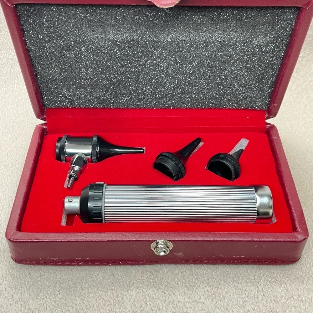 Vintage Otoscope/Ophthalmoscope Set in Vinyl Case-Red/Black-Doctor-Vtg-Collector